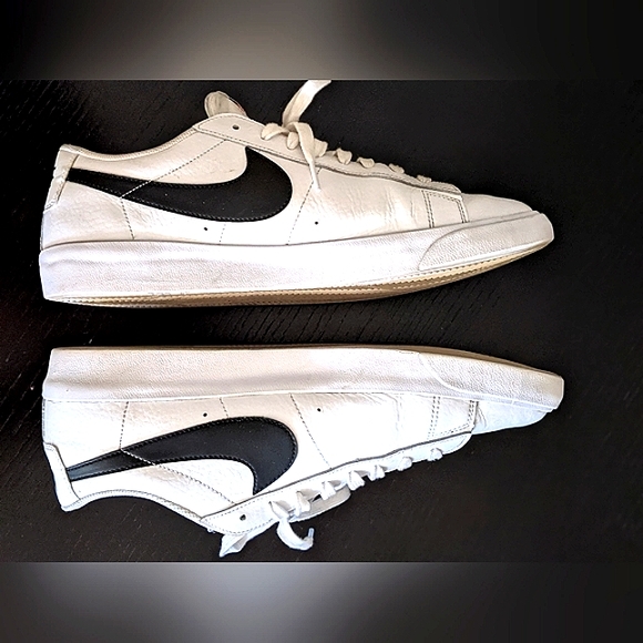 Nike Other - Nike low men's 12 GUC 🏃‍♂️👟 white n black classic leather